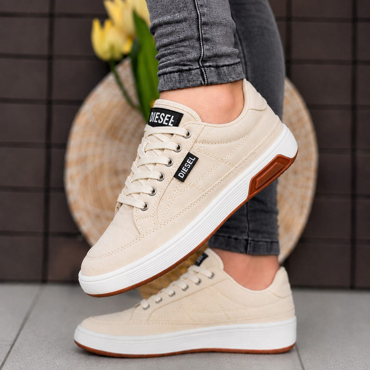 Nana Shoes – Beige suela marrón
